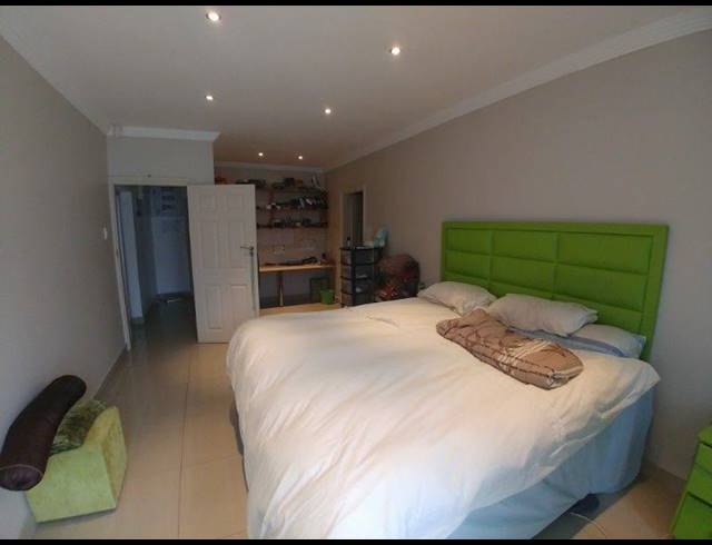 3 BEDROOM HOUSE FOR SALE IN CRAIGIEBURN